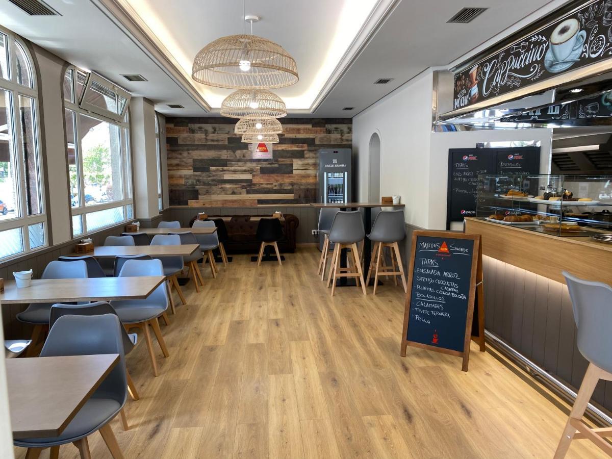 Saudade Hostal Cafeteria A Coruna Ngoại thất bức ảnh
