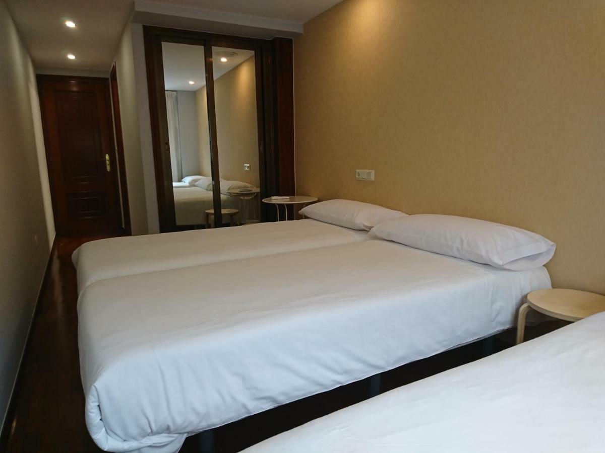 Saudade Hostal Cafeteria A Coruna Ngoại thất bức ảnh